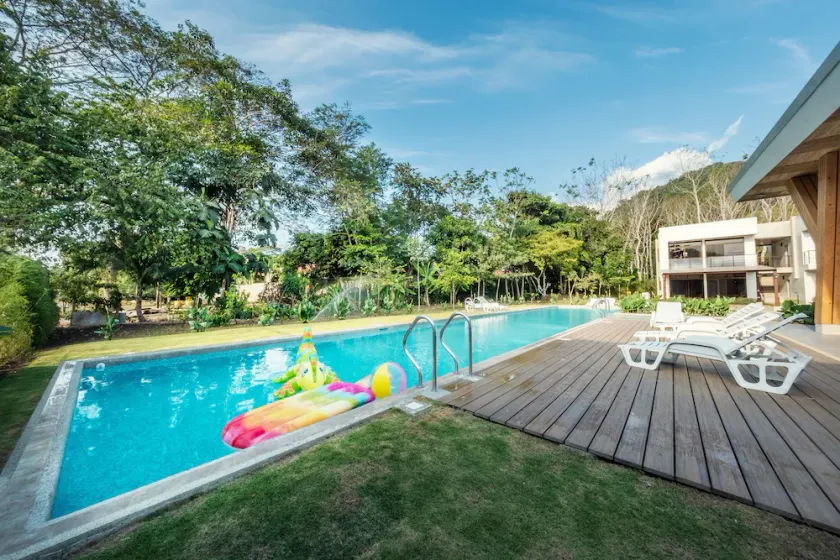 Exclusive second floor Jaco Beach Condo Foresta A4 - Image 1