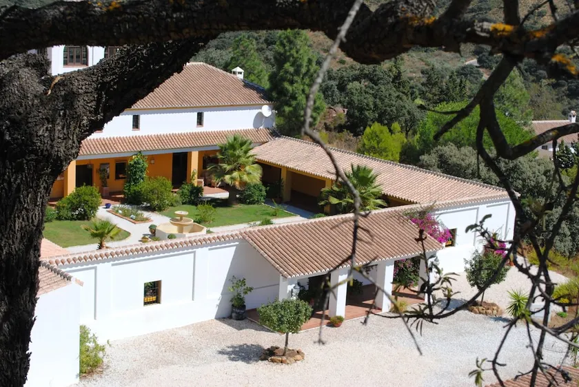 Cortijo Puerto el Peral - Image 1