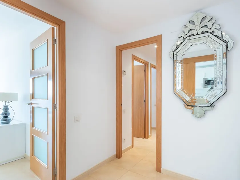 Apartment with sea view, walking distance to the beach - Image 1