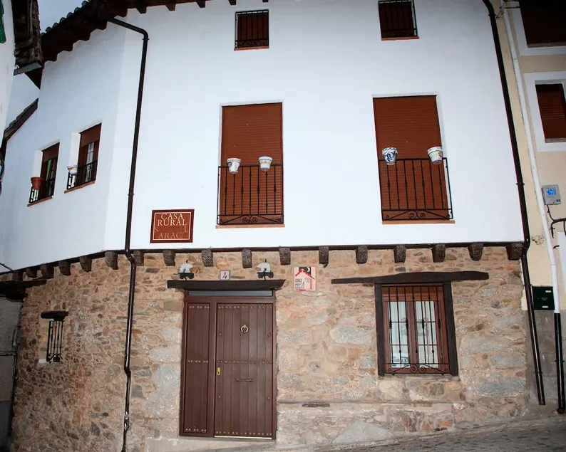 Casa Rural Samuel Paraca - Image 1