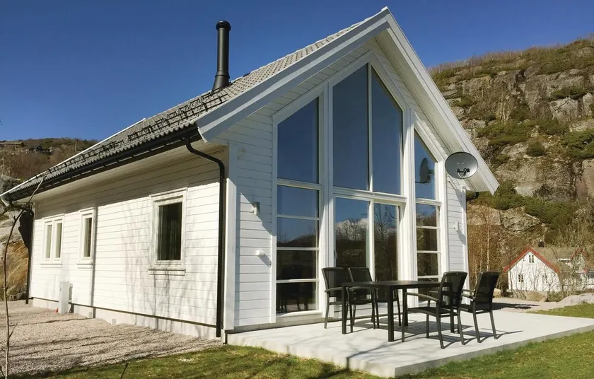 Nice Home in Lyngdal With 4 Bedrooms - Image 1