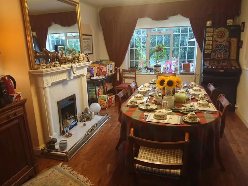 Hayleaze Bed & Breakfast - Image 1