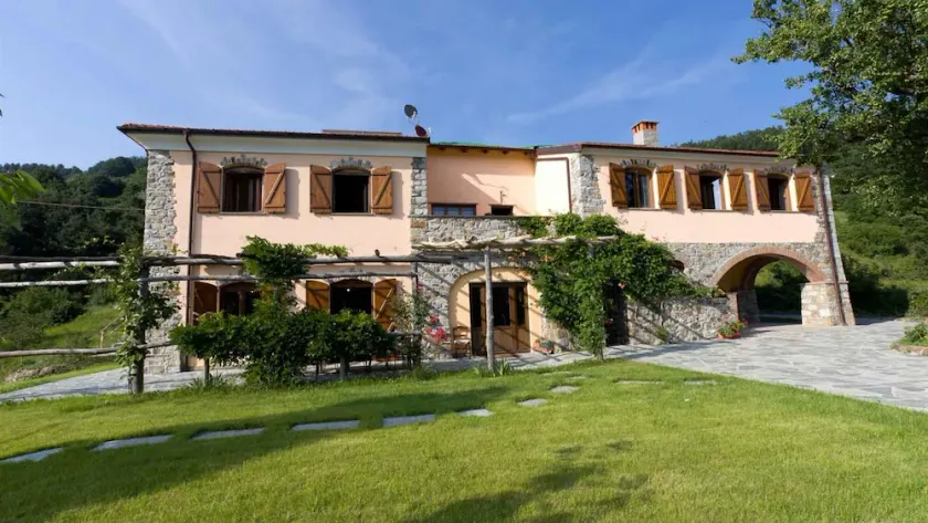 Villa Arbeio 8&6 - Image 1