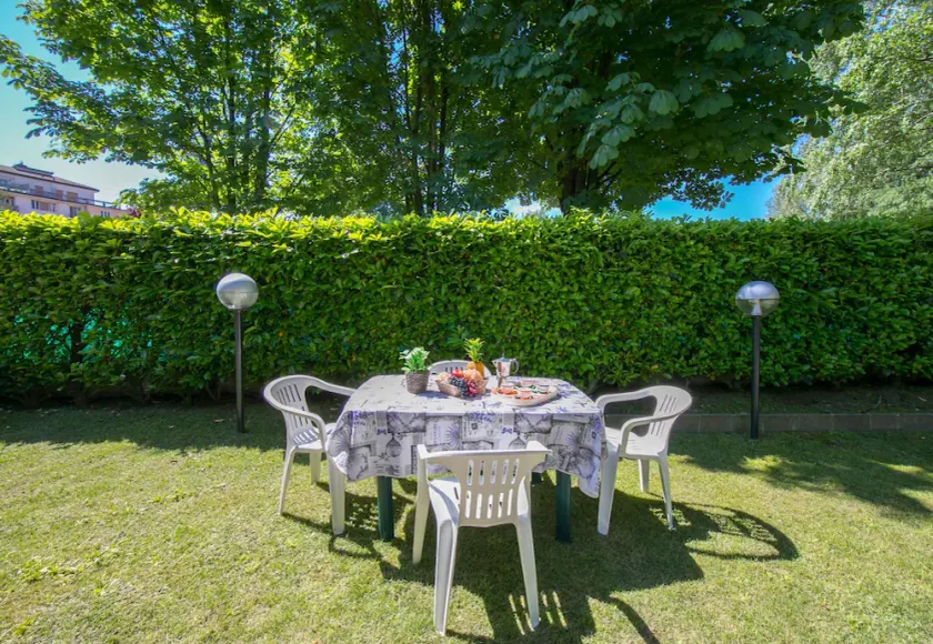 Le Betulle Garden in Laveno - Image 1