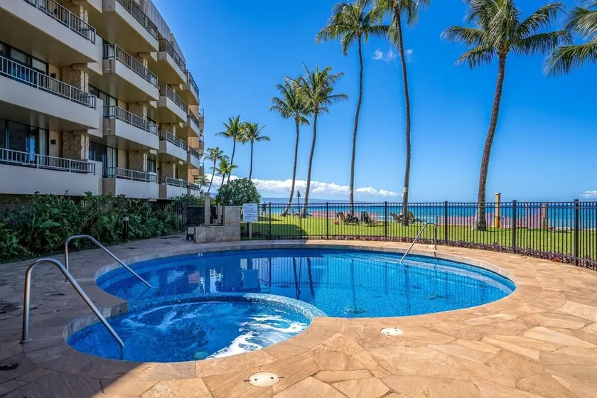 Paki Maui 105 - Image 1