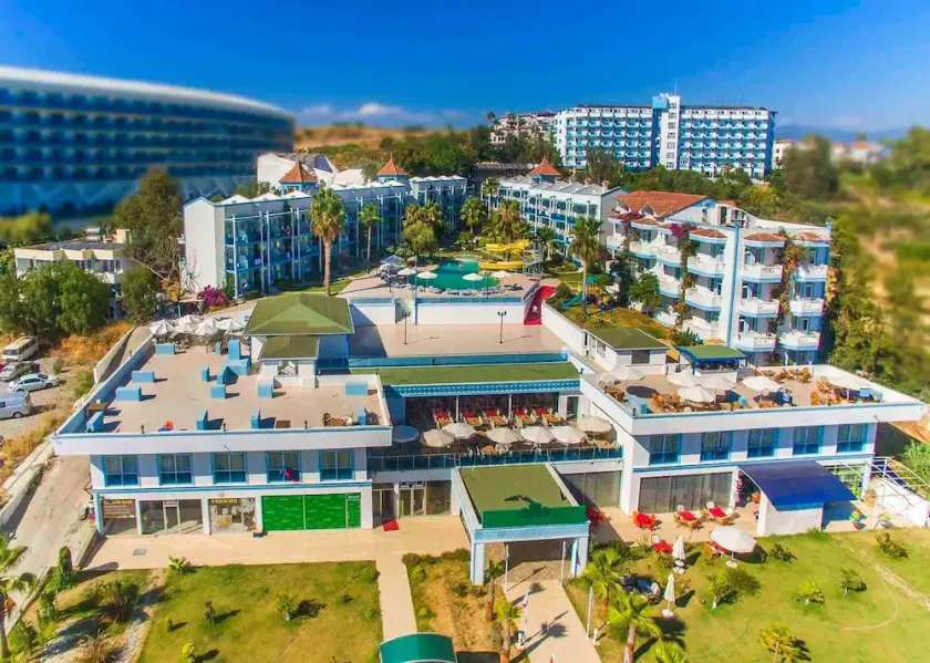 Catinsos Beach Garden Hotel - Image 1