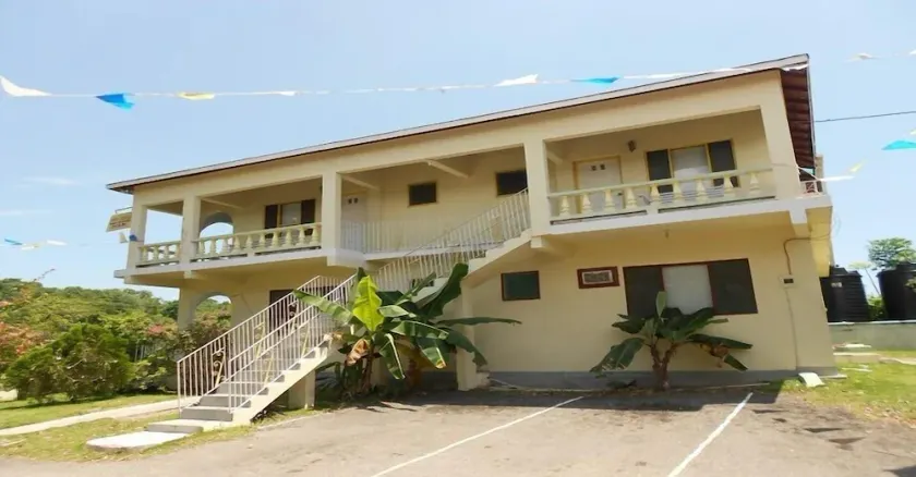 Villa La Cage - Image 1