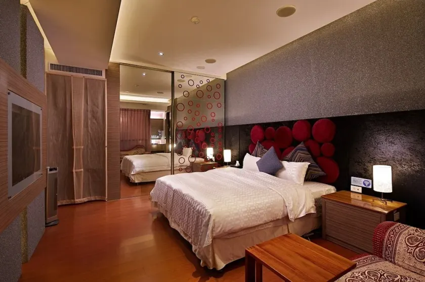 Prague Spring Boutique Motel - Image 1