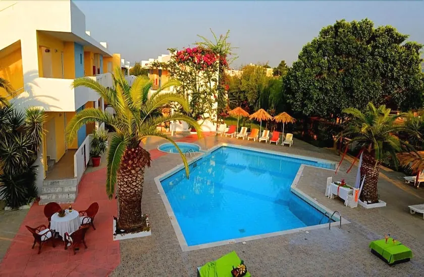 Golden Star Hotel - Adults Only (+16) - Image 1