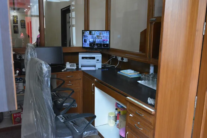 Hotel Jas Inn - Image 1
