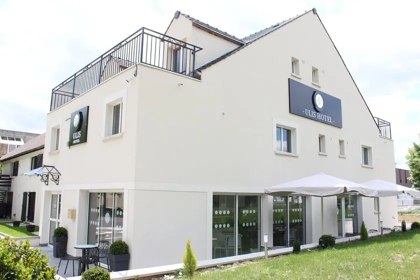 Ulis Hotel - Image 1