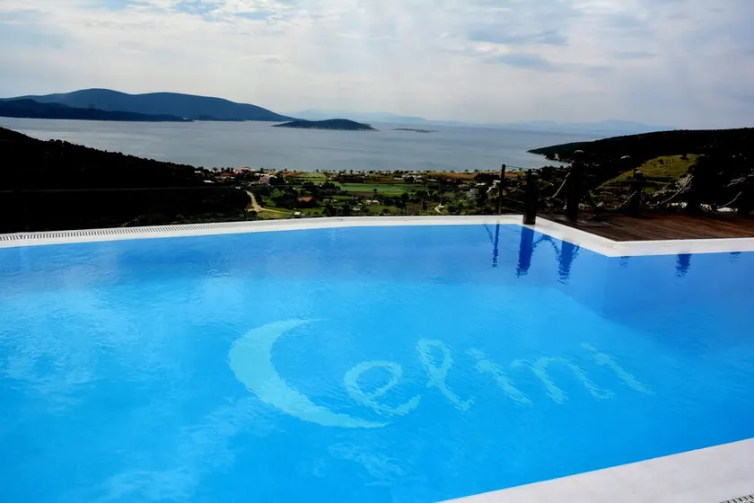 Celini Suites Hotel - Image 1