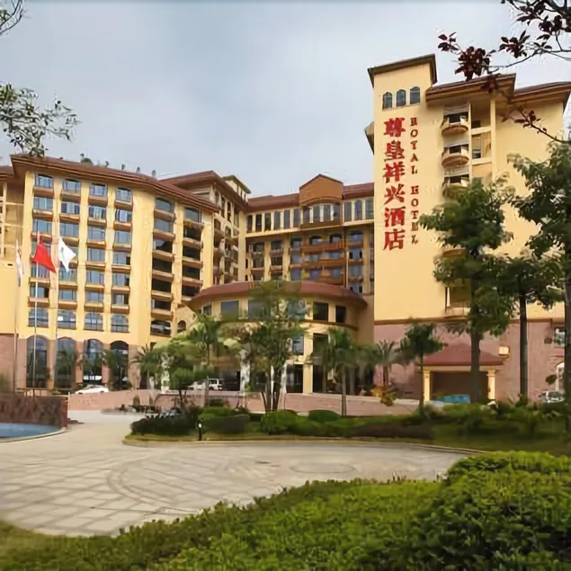 Royal Hotel - Image 1