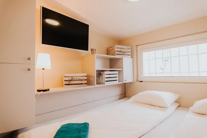 Elite Apartments by the Beach - Image 1