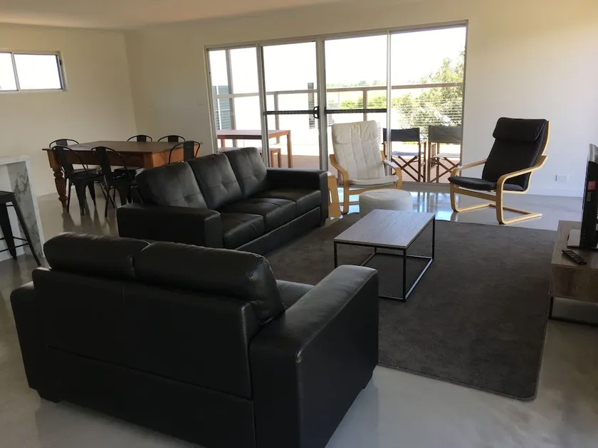 Matts River Rest - Image 1