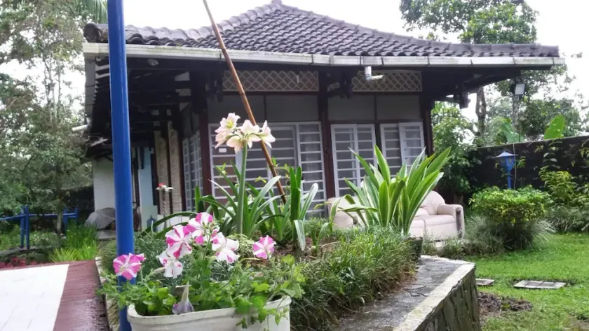 Fuji Villa Kaliurang - Image 1