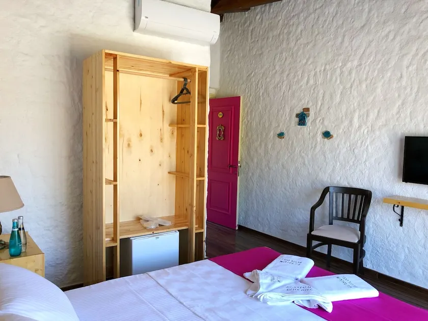 Elysium Boutique Hotel - Image 1