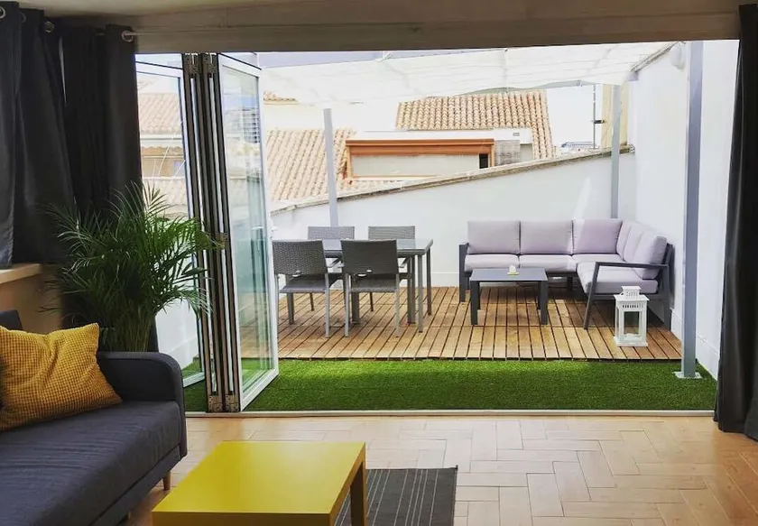 Total Valencia Attics I - Image 1