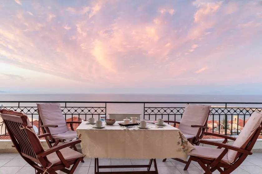  Paradise View, Perfect Spot, Exclusive Experience - Image 1