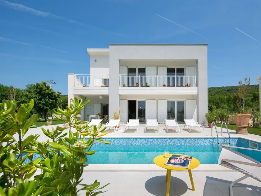Peaceful Villa in Stanisovi With sea View - Image 1