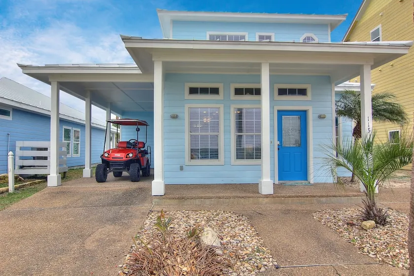 Bibby's Beach 3 Bedroom Home - Image 1