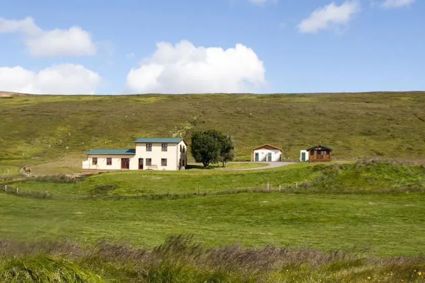 Langavatn Guesthouse - Image 1