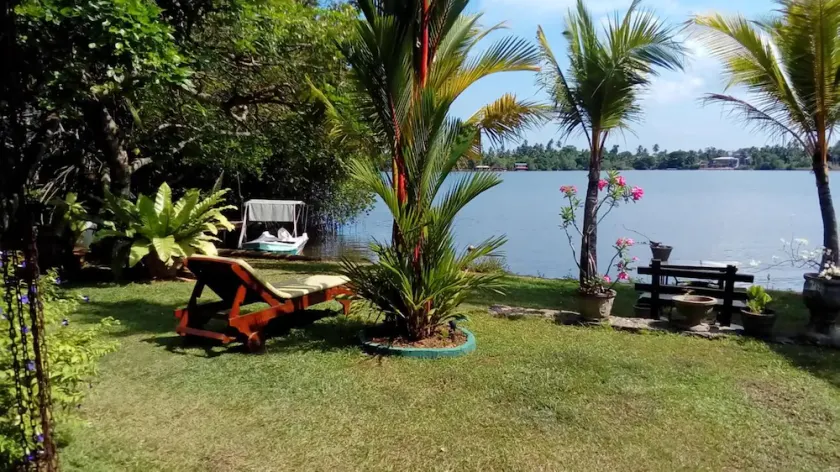 River Shadow Villa - Image 1