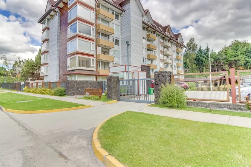 Condominio Los Colonos - Image 1