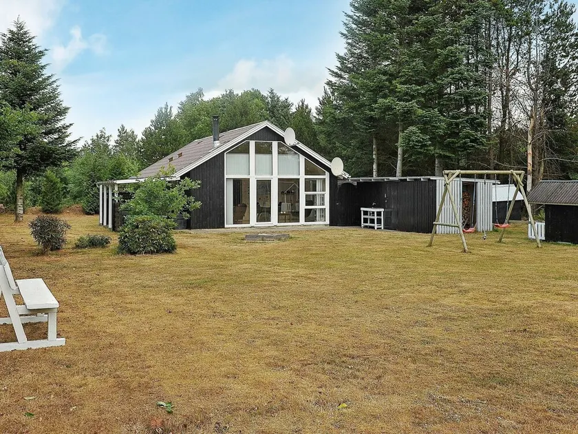 Cozy Holiday Home in Oksbøl With Private Whirlpool - Image 1