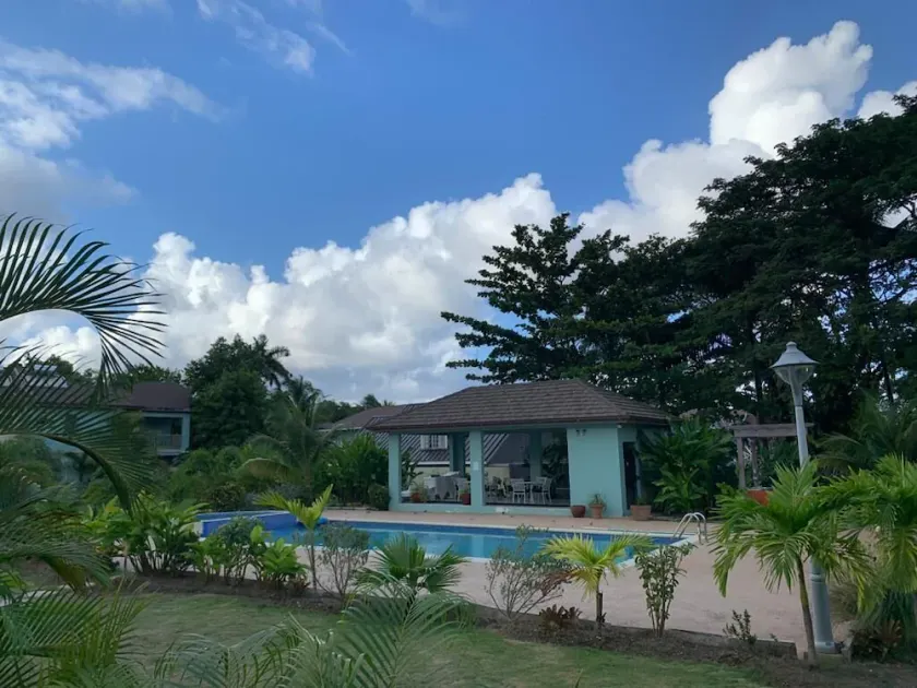 Water Mills- Beach Apartments - Image 1