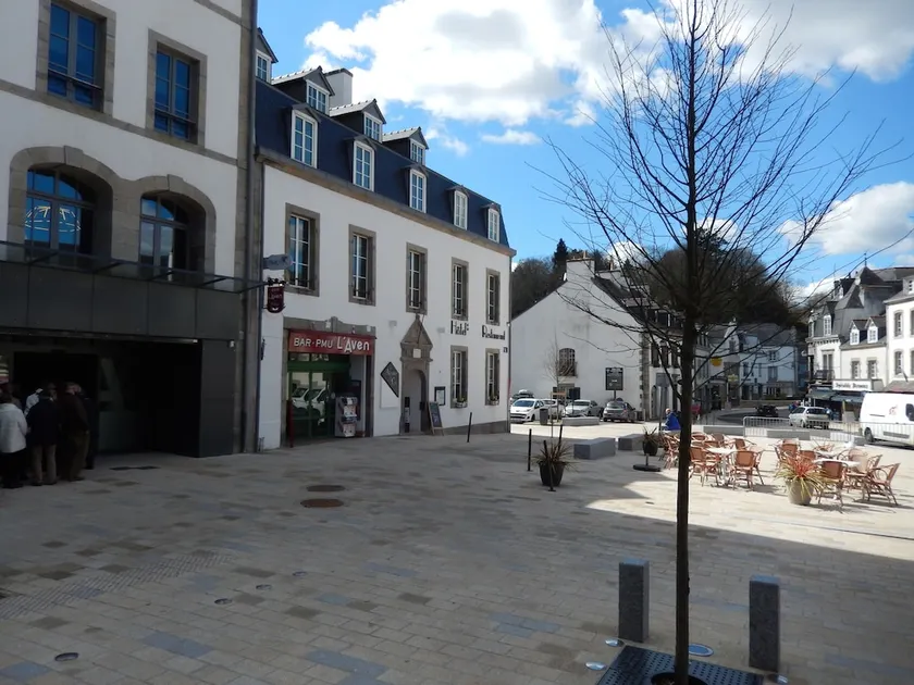 Hôtel - Restaurant Les Ajoncs d'Or - Image 1