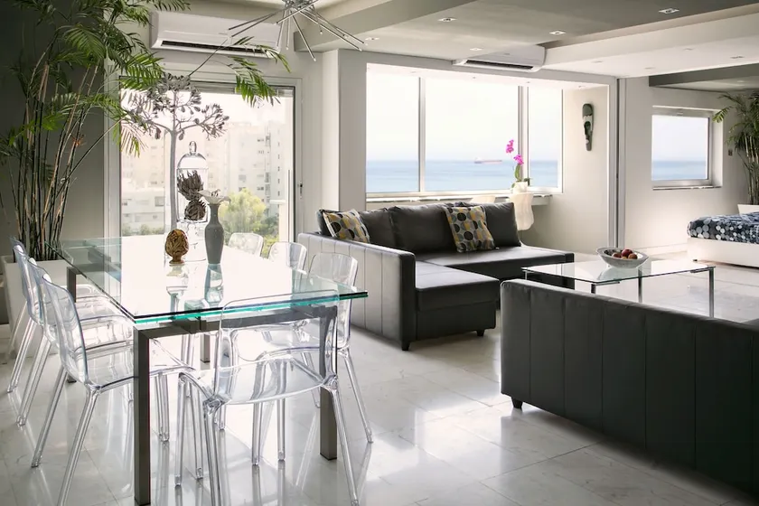 City Sea Business Suites - Image 1