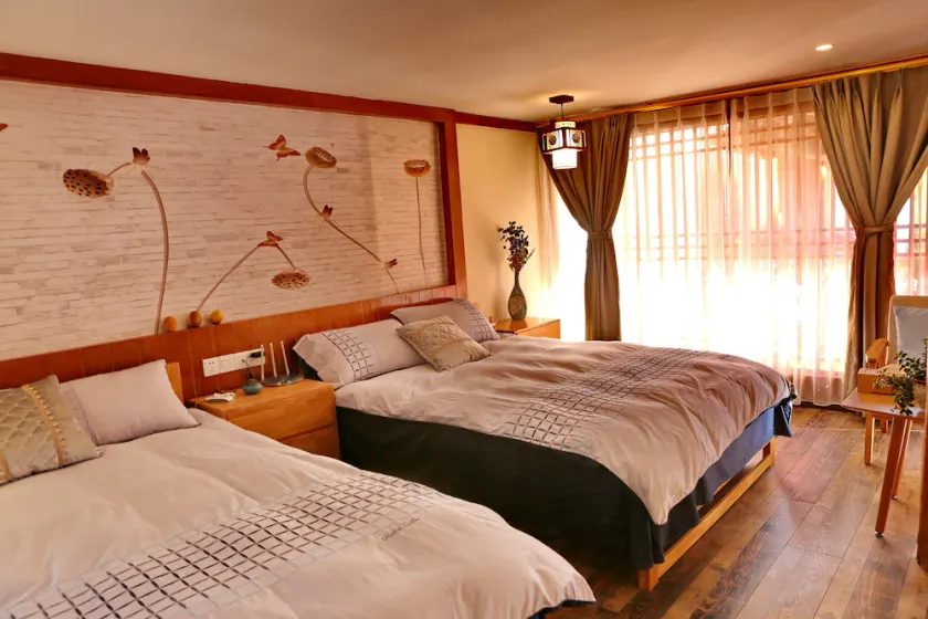 Ling Jing boutiqu inn - Image 1