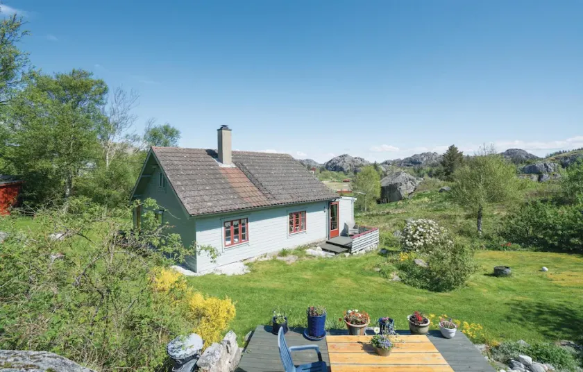 Amazing Home in Hellvik With 4 Bedrooms - Image 1