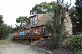 81 On Freycinet - Image 1