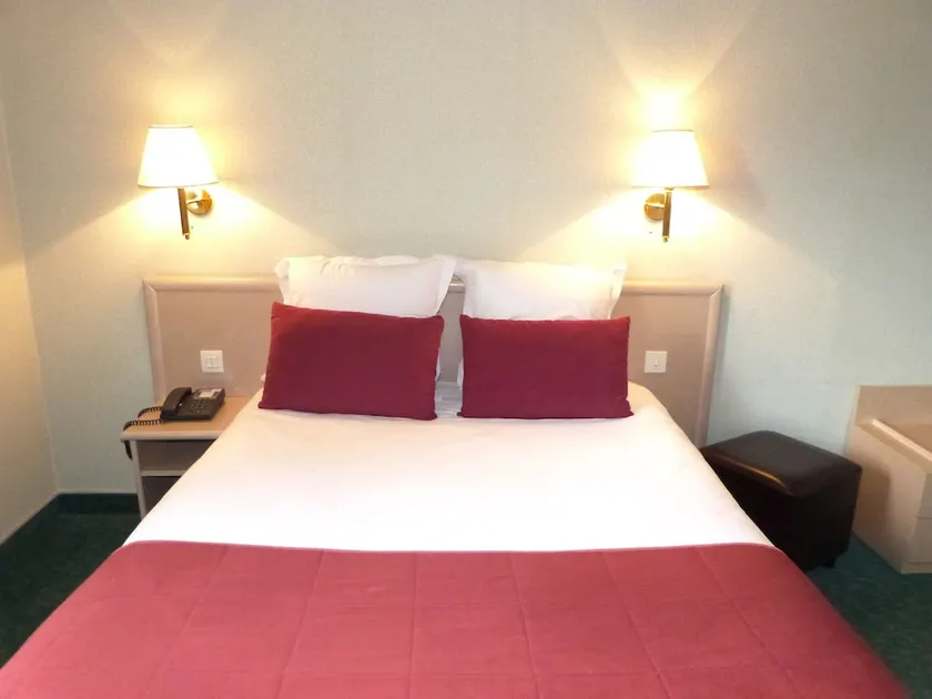 Citotel Aurore Bourges Nord - Saint Doulchard - Image 1