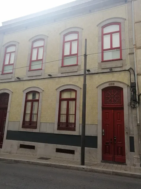 Porto Suites Do Marques - Image 1