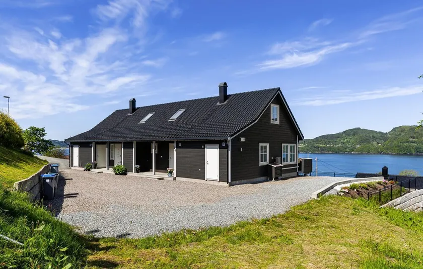 Beautiful Home in Valestrandsfossen With Wifi and 3 Bedrooms - Image 1