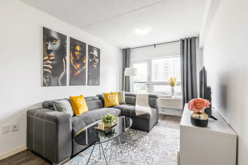 GLOBALSTAY. Downtown Hamilton Apartments - Image 1