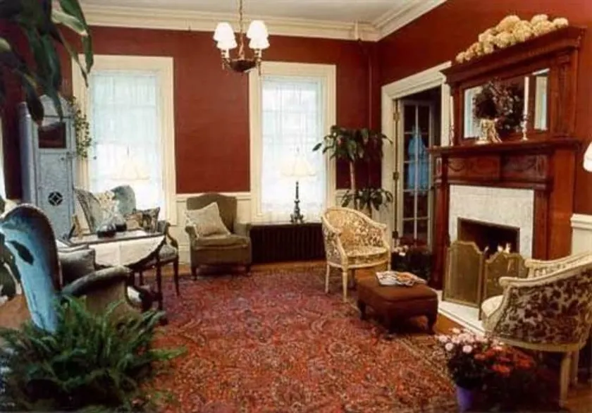 Pillsbury House Bed & Breakfast - Image 1