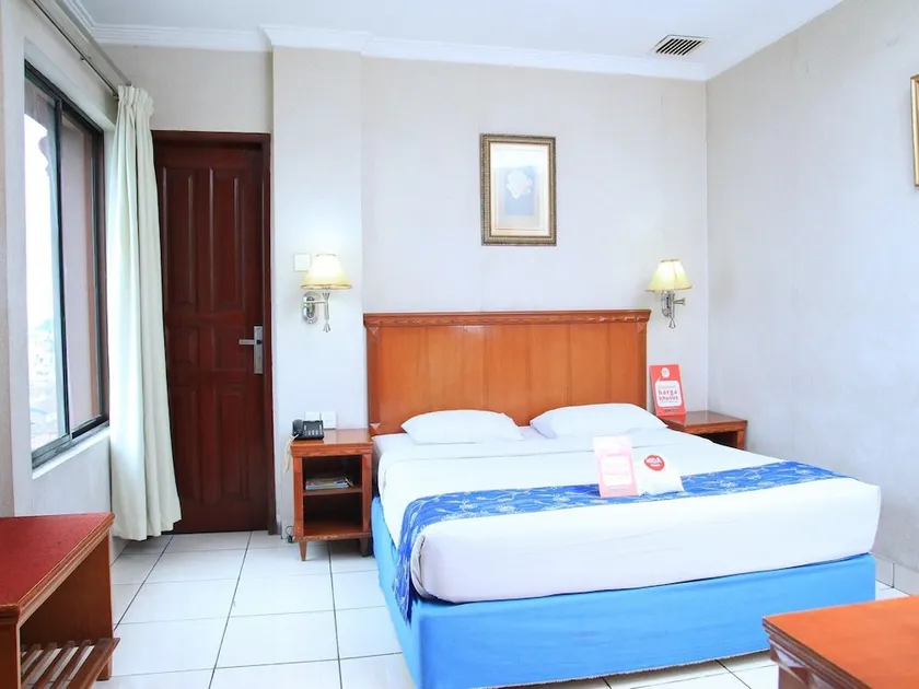 Nida Rooms Manga Raja 84 Medan Kota at Hotel Antares - Image 1