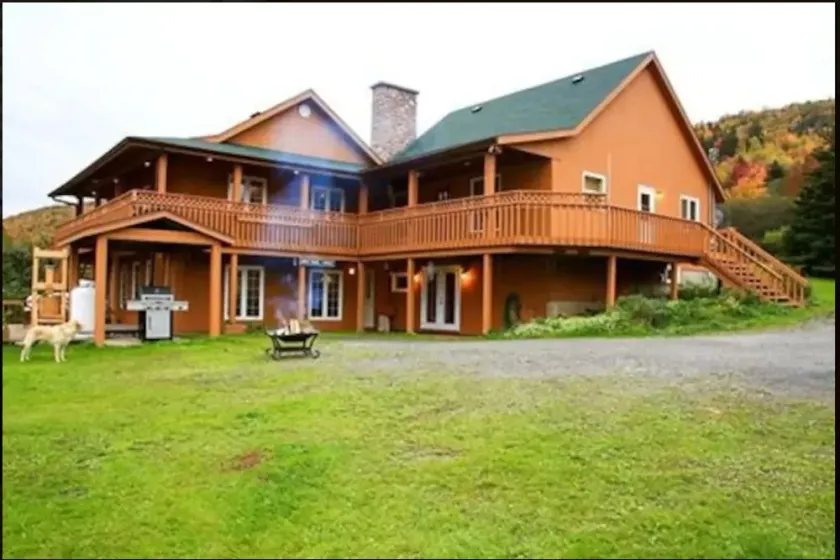 Salmon Pool Inn - Image 1