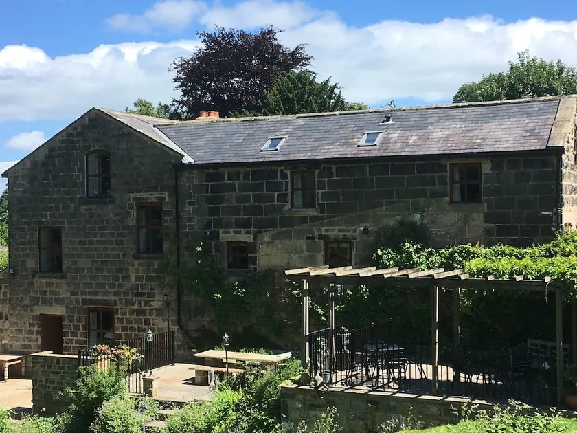 Otley Chevin B&B With Dining - Image 1