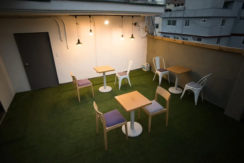 Vestin Boutique - Image 1