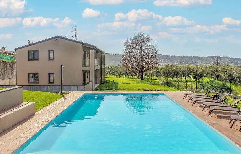 Nice Apartment in Cazzago San Martino With 2 Bedrooms, Wifi and Outdoor Swimming Pool - Image 1