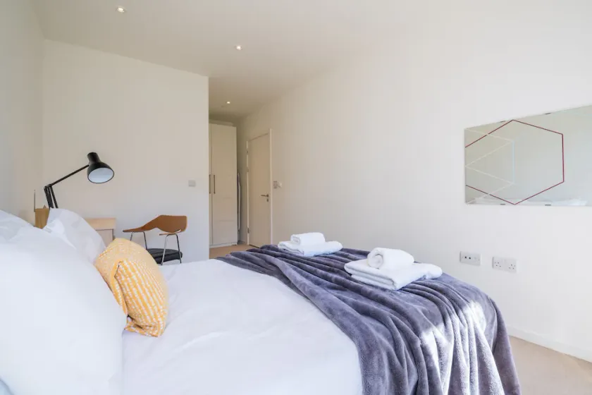 Deluxe East London Home in the Olympic Village - Image 1