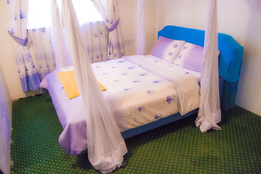 New Accra Hotel - Image 1