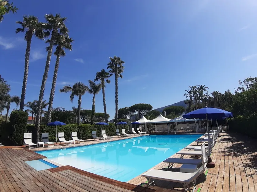 Esperidi Resort - Image 1