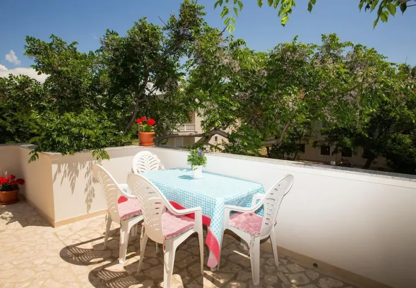 Ana - Great Location, Near the Beach - A2 - Image 1