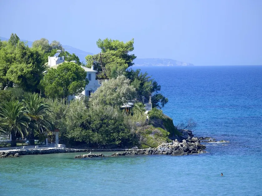 Paradisso Beach Villas - Image 1